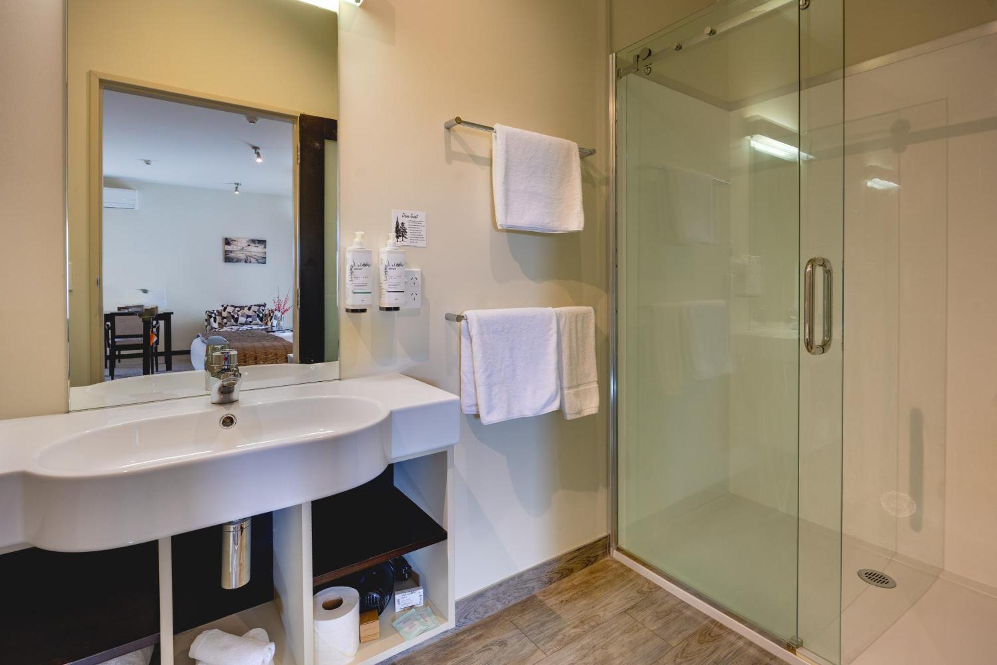 Ava Lodge Lower Hutt Kültér fotó